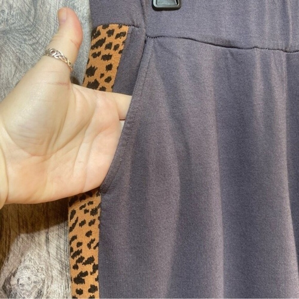 Monrow- Gray/Red/Leopard Print Matching Hoodie & … - image 8